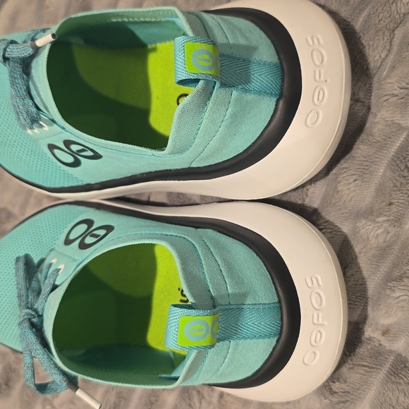 OOFOS Womens Size 8  Oomy Stride Emerald Green White - Picture 9 of 9